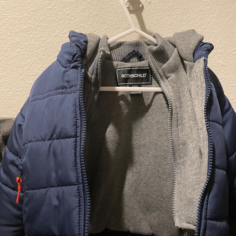 Infant jacket/warmer/hoody.
